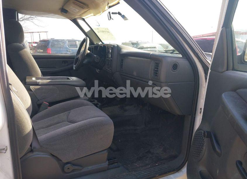 Photo 5 of 2007 Chevrolet Silverado 2500HD CLASSIC WORK TRUCK (VIN 1GCHC23D47F119701)