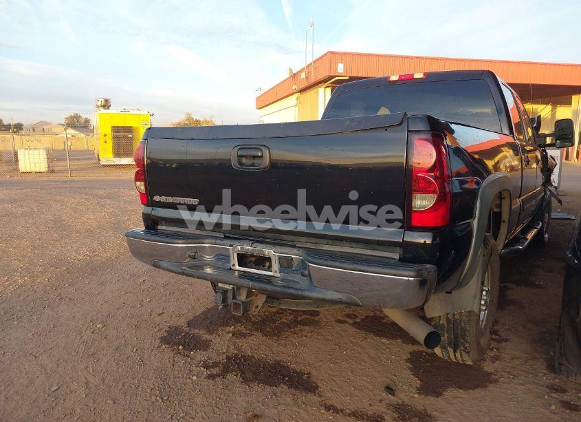 Photo 4 of 2006 Chevrolet Silverado 2500HD LT2 (VIN 1GCHC23D76F184282)