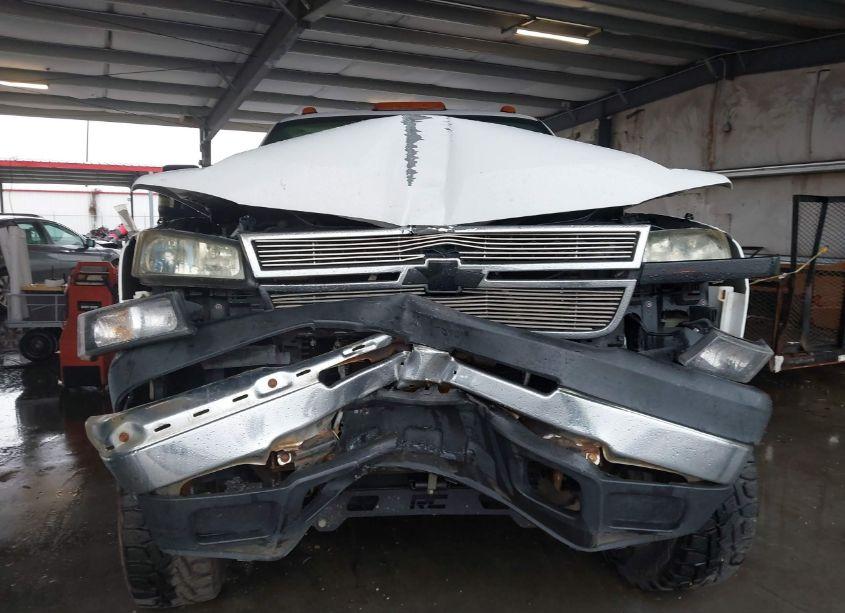 Photo 11 of 2006 Chevrolet Silverado 2500HD WORK TRUCK (VIN 1GCHC23D86F239161)