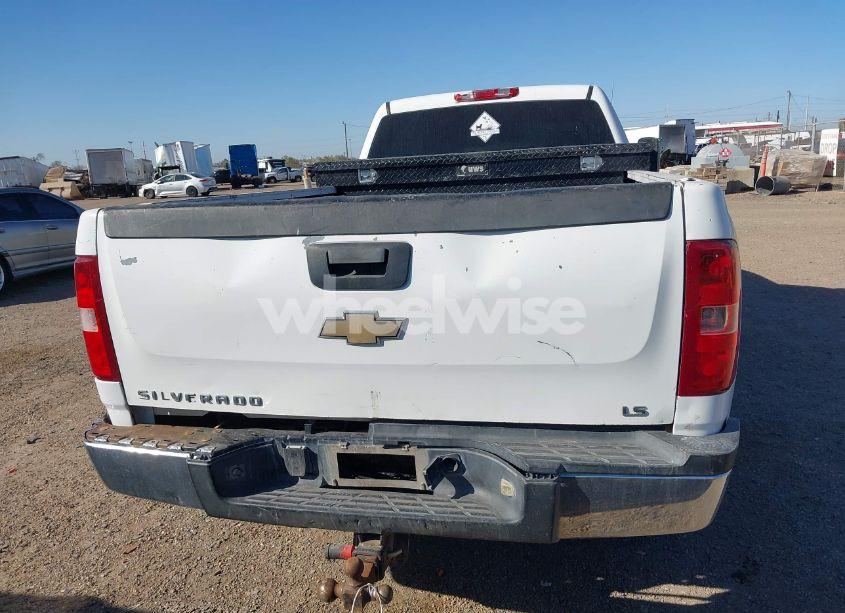 Photo 16 of 2008 Chevrolet Silverado 2500HD WORK TRUCK (VIN 1GCHC23K28F123407)