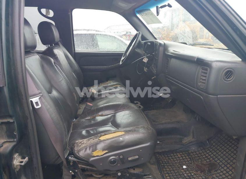 Photo 5 of 2004 Chevrolet Silverado 2500HD WORK TRUCK (VIN 1GCHC23U04F222612)