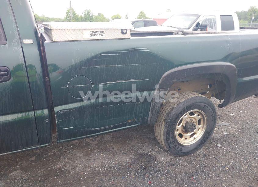 Photo 6 of 2004 Chevrolet Silverado 2500HD WORK TRUCK (VIN 1GCHC23U04F222612)