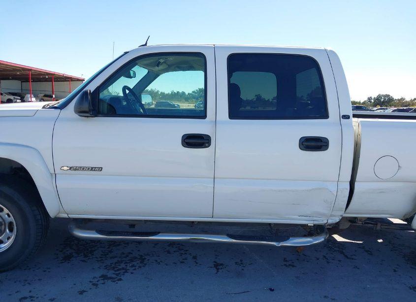 Photo 14 of 2004 Chevrolet Silverado 2500HD LT (VIN 1GCHC23U34F179562)