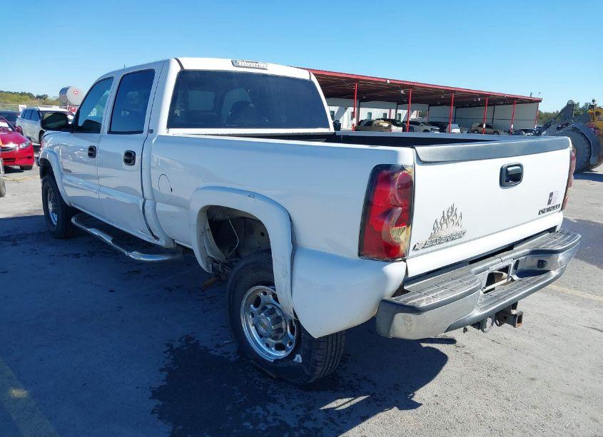 Photo 3 of 2004 Chevrolet Silverado 2500HD LT (VIN 1GCHC23U34F179562)