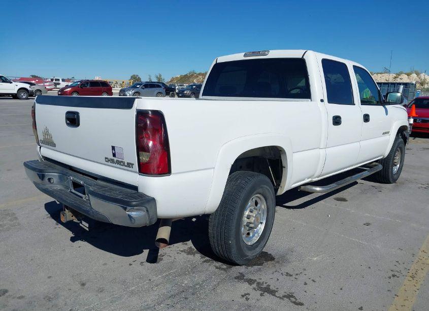 Photo 4 of 2004 Chevrolet Silverado 2500HD LT (VIN 1GCHC23U34F179562)