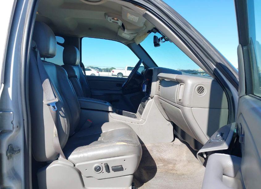 Photo 5 of 2004 Chevrolet Silverado 2500HD LT (VIN 1GCHC23U34F179562)