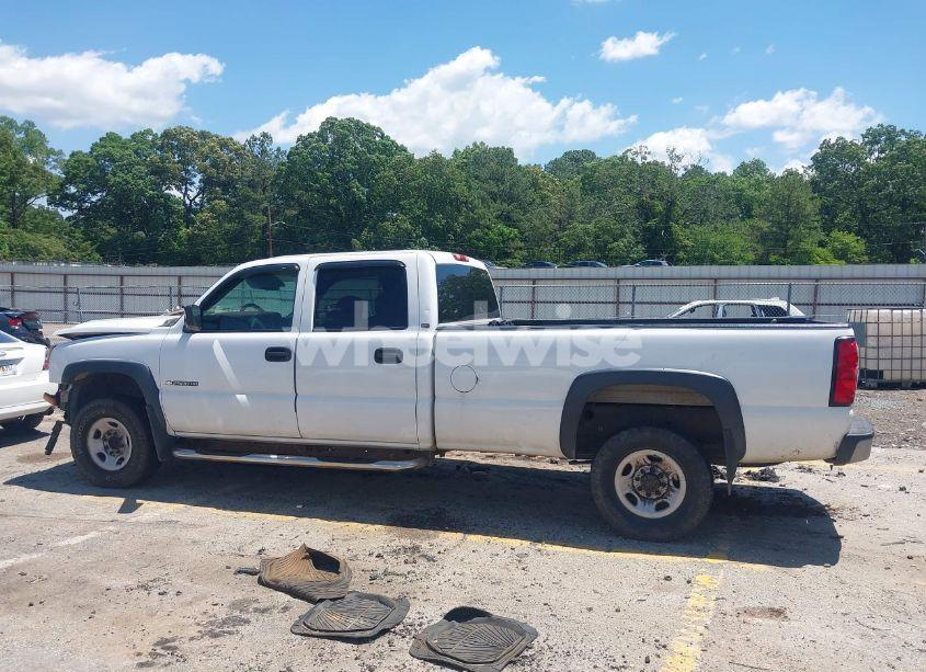 Photo 14 of 2005 Chevrolet Silverado 2500HD WORK TRUCK (VIN 1GCHC23U35F949373)
