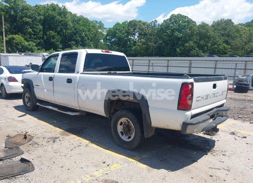 Photo 3 of 2005 Chevrolet Silverado 2500HD WORK TRUCK (VIN 1GCHC23U35F949373)