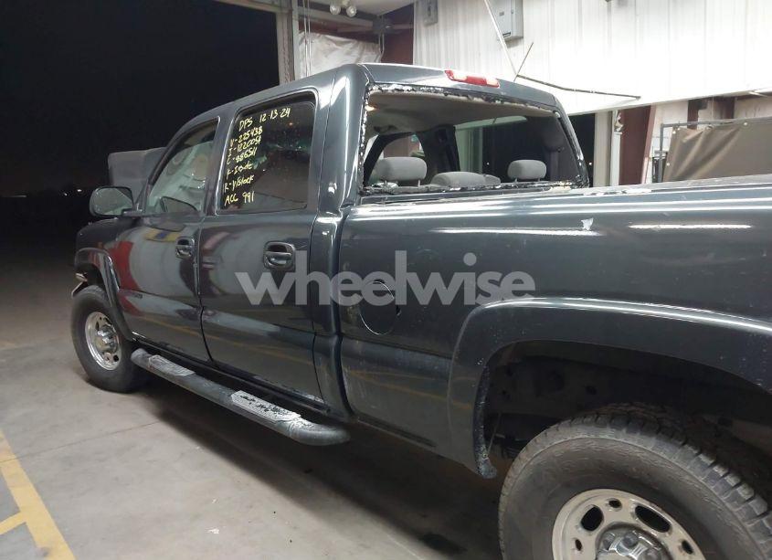 Photo 14 of 2003 Chevrolet Silverado 2500HD LS (VIN 1GCHC23U53F225438)