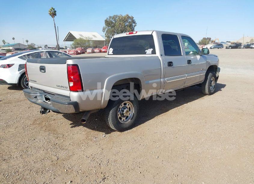 Photo 4 of 2005 Chevrolet Silverado 2500HD LS (VIN 1GCHC23U55F872991)