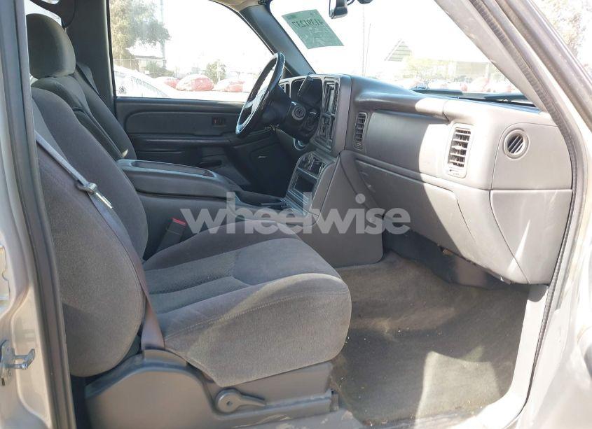 Photo 5 of 2005 Chevrolet Silverado 2500HD LS (VIN 1GCHC23U55F872991)