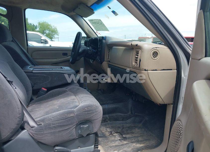 Photo 5 of 2004 Chevrolet Silverado 2500HD WORK TRUCK (VIN 1GCHC23U64F182584)