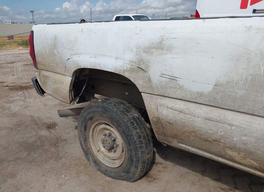 Photo 13 of 2004 Chevrolet Silverado 2500HD WORK TRUCK (VIN 1GCHC23U64F195206)