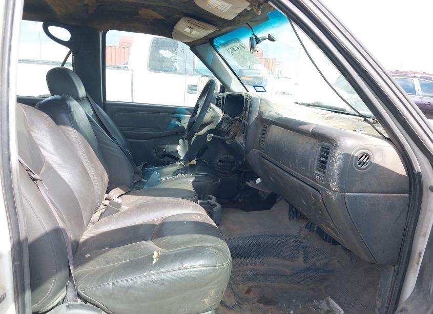 Photo 5 of 2004 Chevrolet Silverado 2500HD WORK TRUCK (VIN 1GCHC23U64F195206)