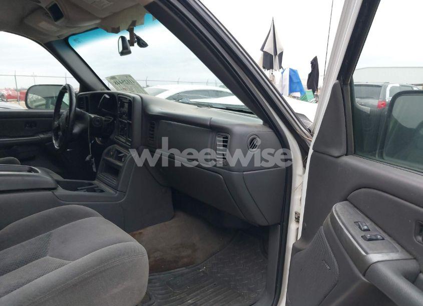 Photo 5 of 2005 Chevrolet Silverado 2500HD LS (VIN 1GCHC23U65F860381)