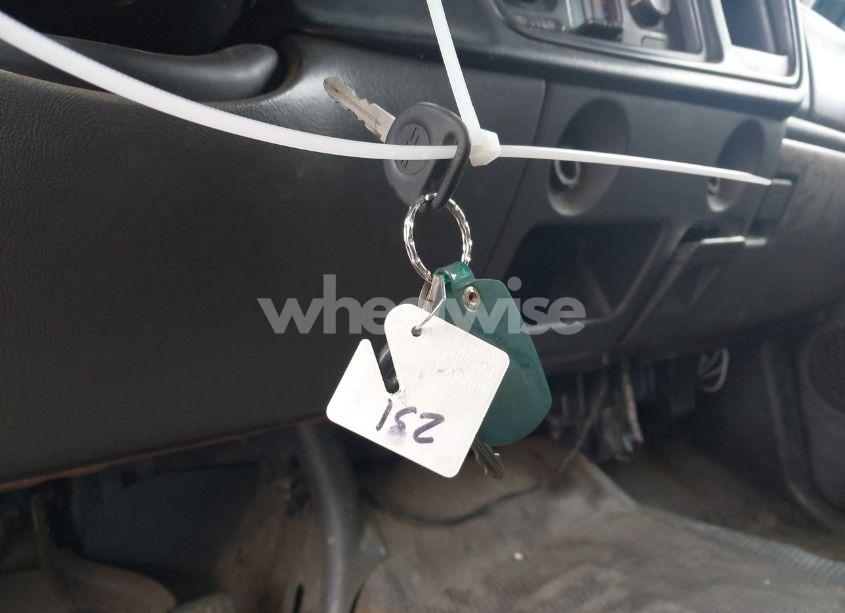 Photo 11 of 2005 Chevrolet Silverado 2500HD WORK TRUCK (VIN 1GCHC23U65F946323)