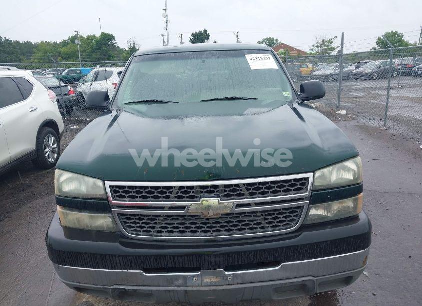Photo 12 of 2005 Chevrolet Silverado 2500HD WORK TRUCK (VIN 1GCHC23U65F946323)