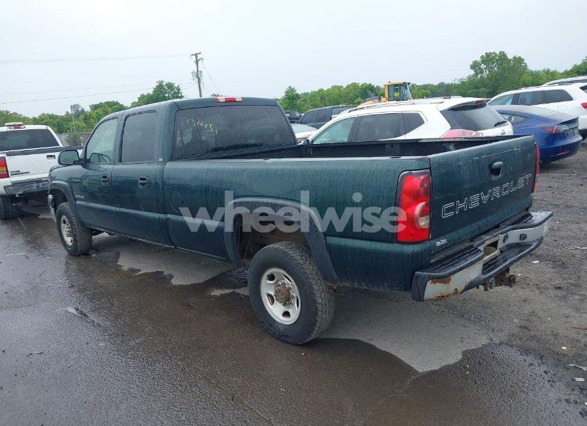 Photo 3 of 2005 Chevrolet Silverado 2500HD WORK TRUCK (VIN 1GCHC23U65F946323)