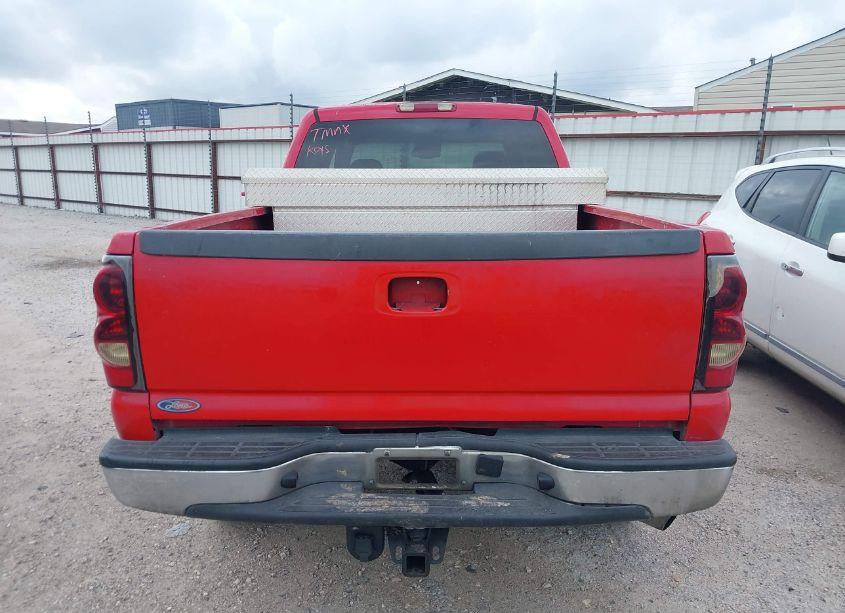 Photo 16 of 2004 Chevrolet Silverado 2500HD LS (VIN 1GCHC23U84F174325)