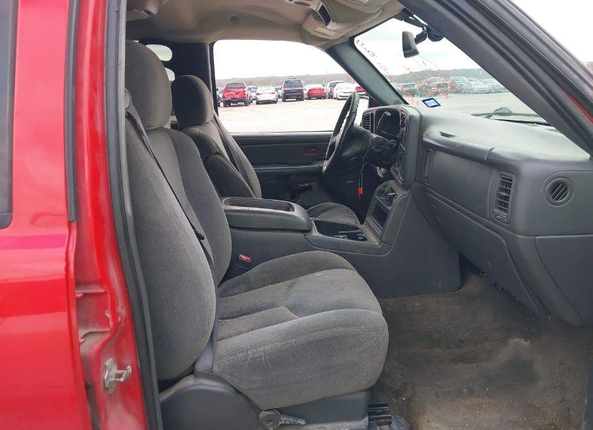 Photo 5 of 2004 Chevrolet Silverado 2500HD LS (VIN 1GCHC23U84F174325)