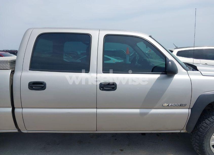 Photo 13 of 2006 Chevrolet Silverado 2500HD WORK TRUCK (VIN 1GCHC23U86F159794)