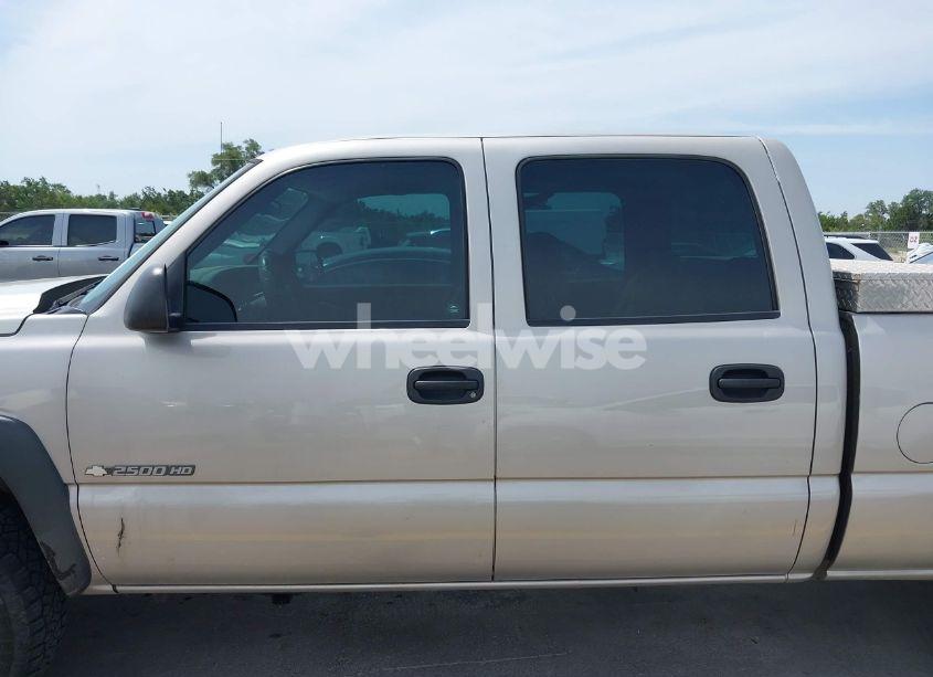 Photo 14 of 2006 Chevrolet Silverado 2500HD WORK TRUCK (VIN 1GCHC23U86F159794)