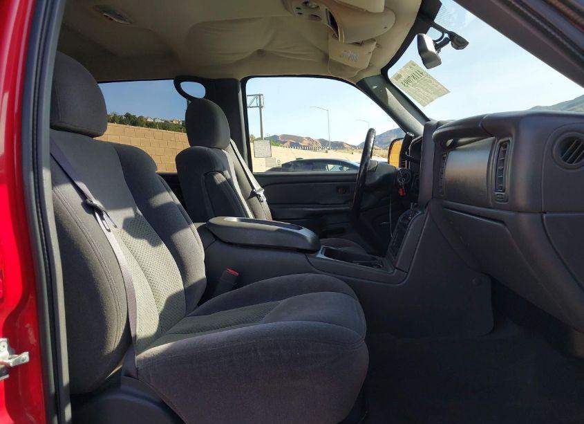 Photo 5 of 2006 Chevrolet Silverado 2500HD LT2 (VIN 1GCHC23U86F168009)