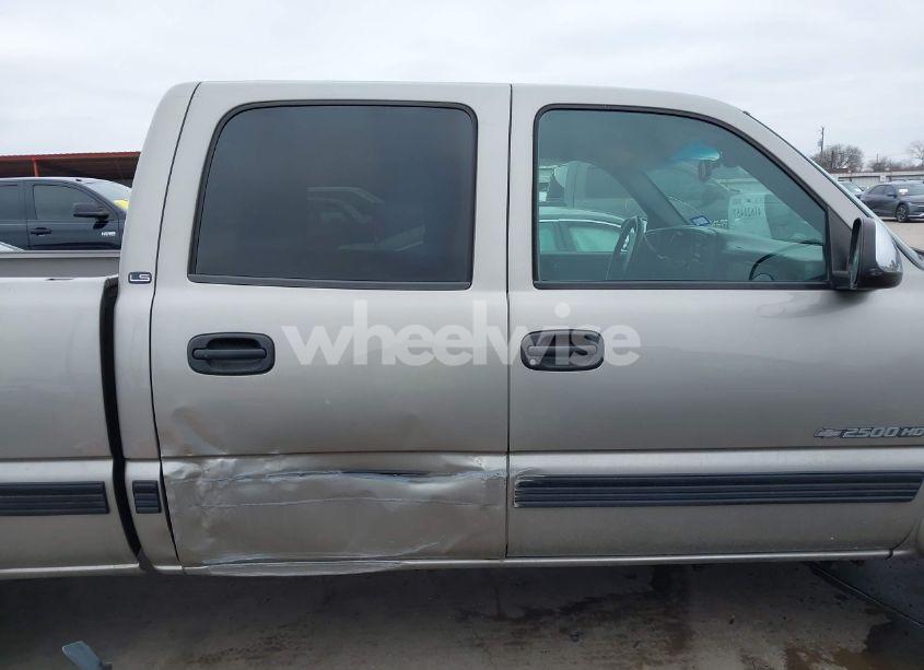 Photo 13 of 2002 Chevrolet Silverado 2500HD LS (VIN 1GCHC23UX2F178809)