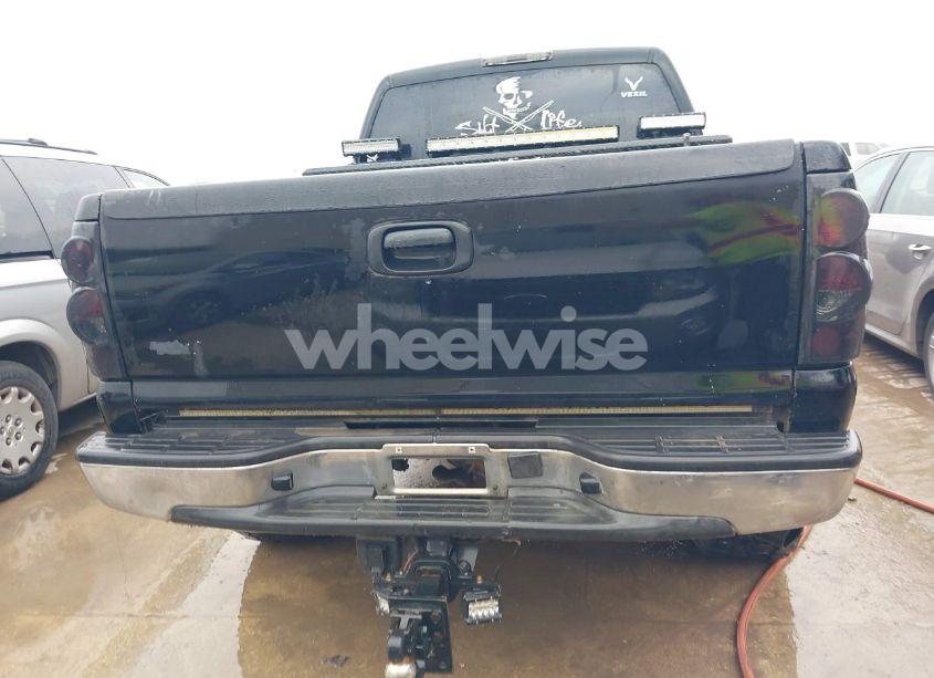 Photo 16 of 2005 Chevrolet Silverado 2500HD LS (VIN 1GCHC23UX5F893061)