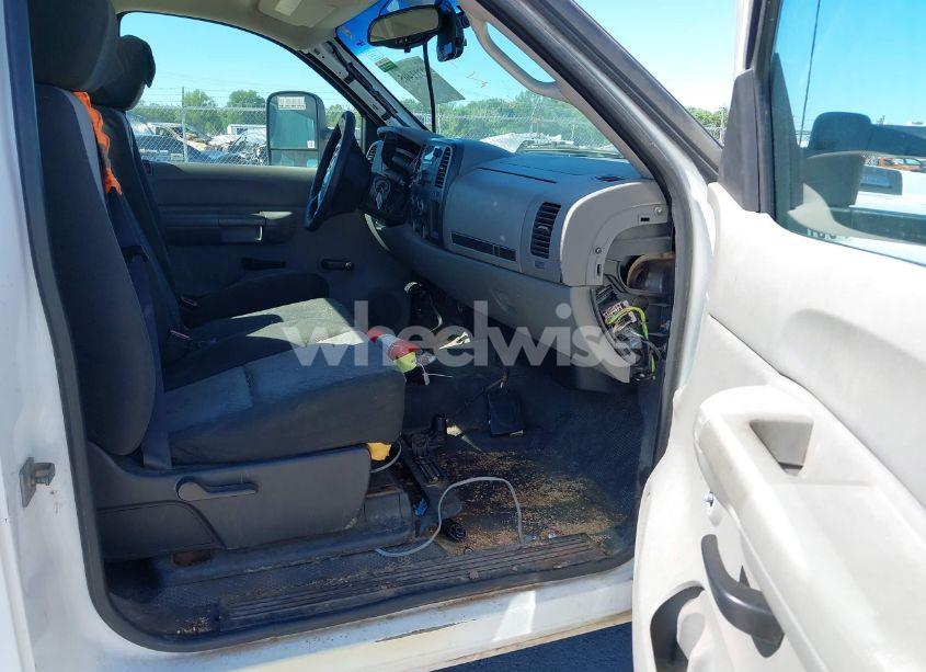 Photo 5 of 2007 Chevrolet Silverado 2500HD WORK TRUCK (VIN 1GCHC24K07E563631)