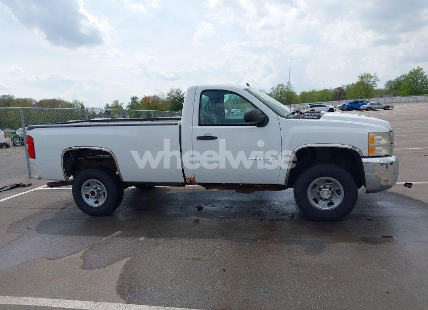 Photo 13 of 2008 Chevrolet Silverado 2500HD WORK TRUCK (VIN 1GCHC24K18E160498)