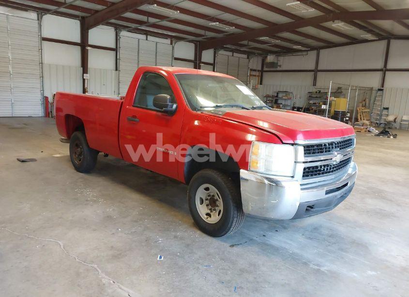 2007 Chevrolet Silverado 2500HD WORK TRUCK (VIN 1GCHC24K47E561347) main photo
