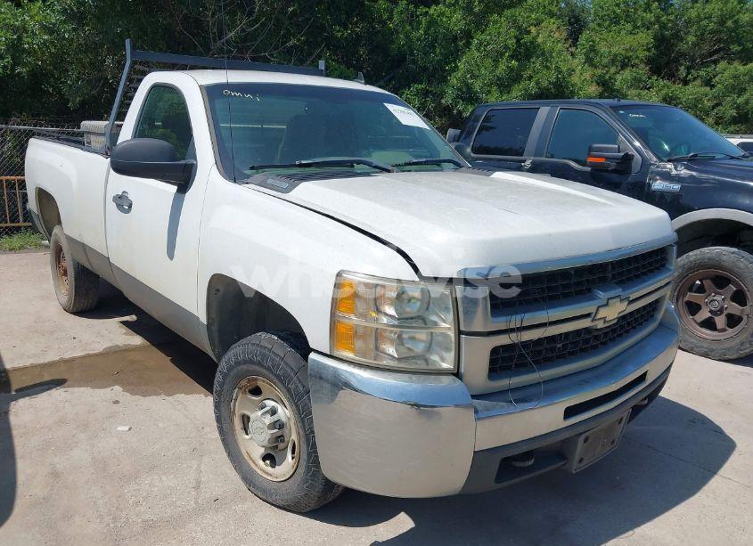 2008 Chevrolet Silverado 2500HD WORK TRUCK (VIN 1GCHC24K68E102080) main photo