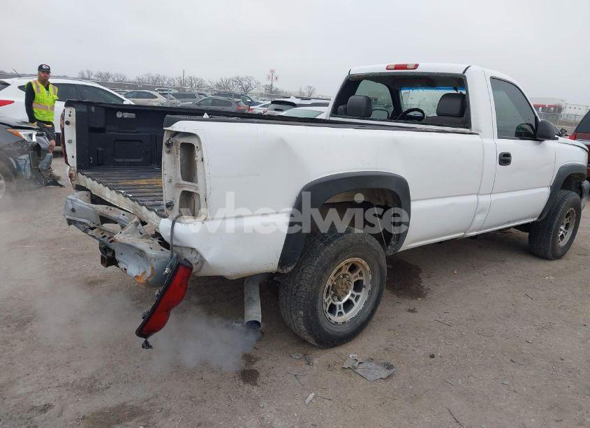 Photo 4 of 2006 Chevrolet Silverado 2500HD WORK TRUCK (VIN 1GCHC24U06E289959)