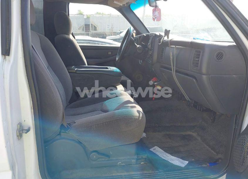 Photo 5 of 2007 Chevrolet Silverado 2500HD CLASSIC WORK TRUCK (VIN 1GCHC24U07E139478)