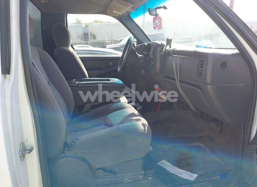 Photo 8 of 2007 Chevrolet Silverado 2500HD CLASSIC WORK TRUCK (VIN 1GCHC24U07E139478)