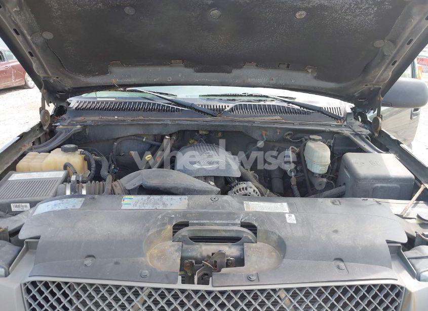 Photo 10 of 2004 Chevrolet Silverado 2500HD WORK TRUCK (VIN 1GCHC24U24E155564)