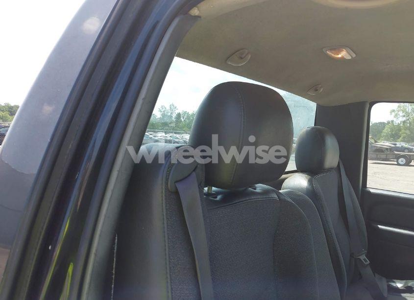 Photo 8 of 2004 Chevrolet Silverado 2500HD WORK TRUCK (VIN 1GCHC24U24E155564)