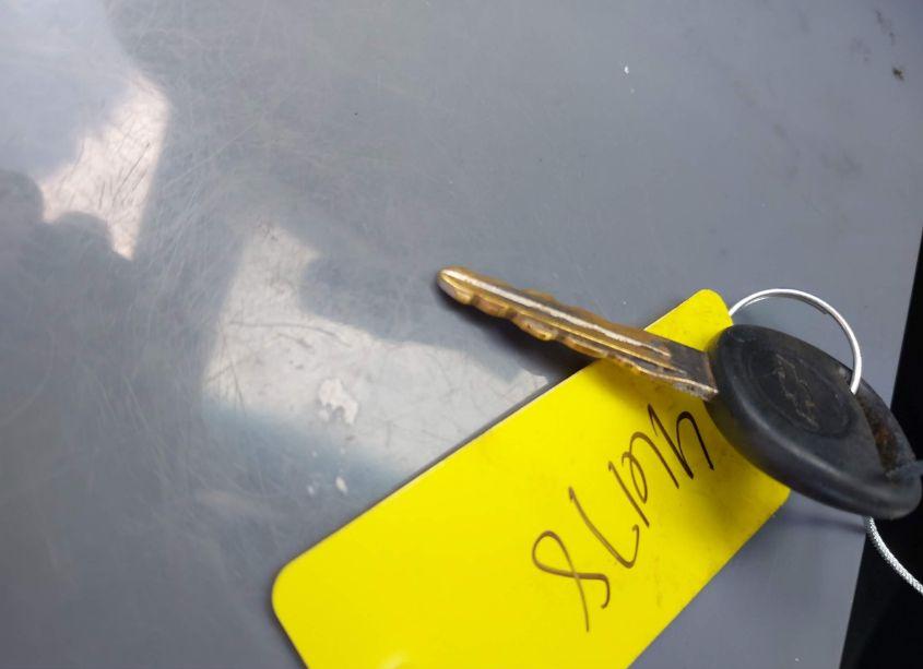 Photo 11 of 2004 Chevrolet Silverado 2500HD WORK TRUCK (VIN 1GCHC24U24E370118)