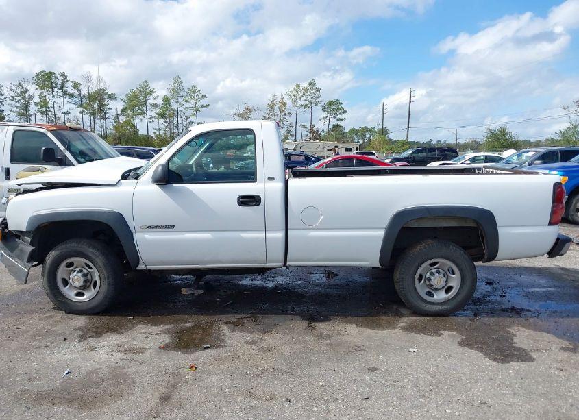 Photo 14 of 2004 Chevrolet Silverado 2500HD WORK TRUCK (VIN 1GCHC24U24E370118)