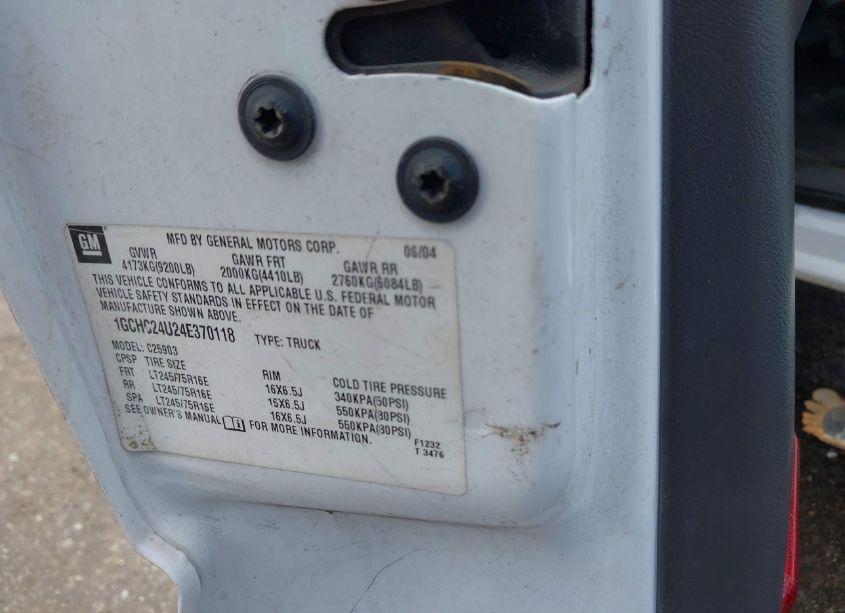 Photo 9 of 2004 Chevrolet Silverado 2500HD WORK TRUCK (VIN 1GCHC24U24E370118)