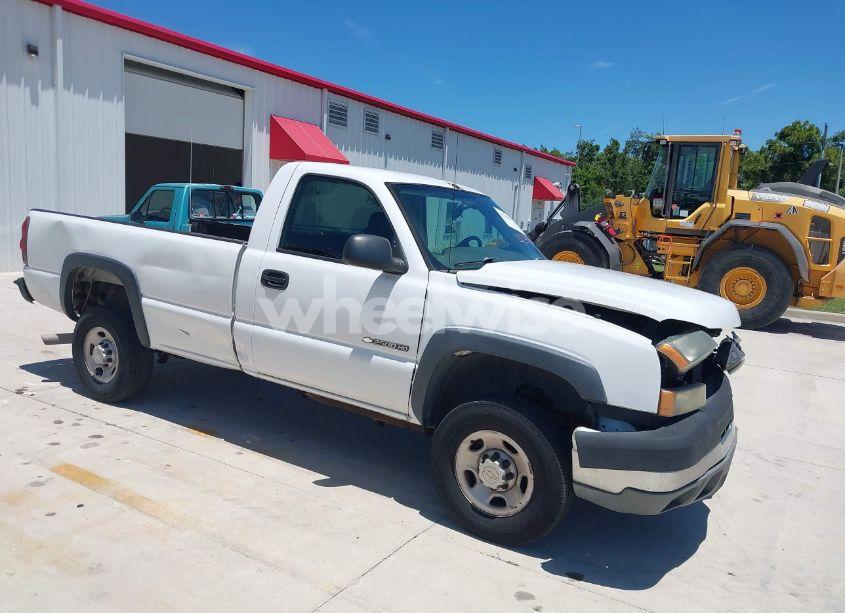 2005 Chevrolet Silverado 2500HD WORK TRUCK (VIN 1GCHC24U25E298516) main photo