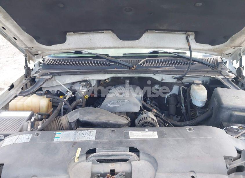 Photo 10 of 2005 Chevrolet Silverado 2500HD WORK TRUCK (VIN 1GCHC24U25E298516)