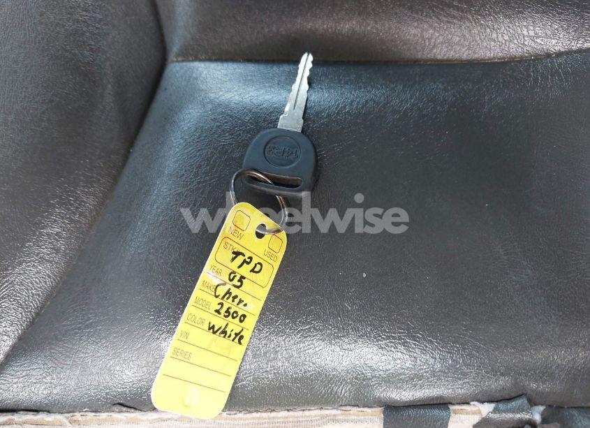 Photo 11 of 2005 Chevrolet Silverado 2500HD WORK TRUCK (VIN 1GCHC24U25E298516)