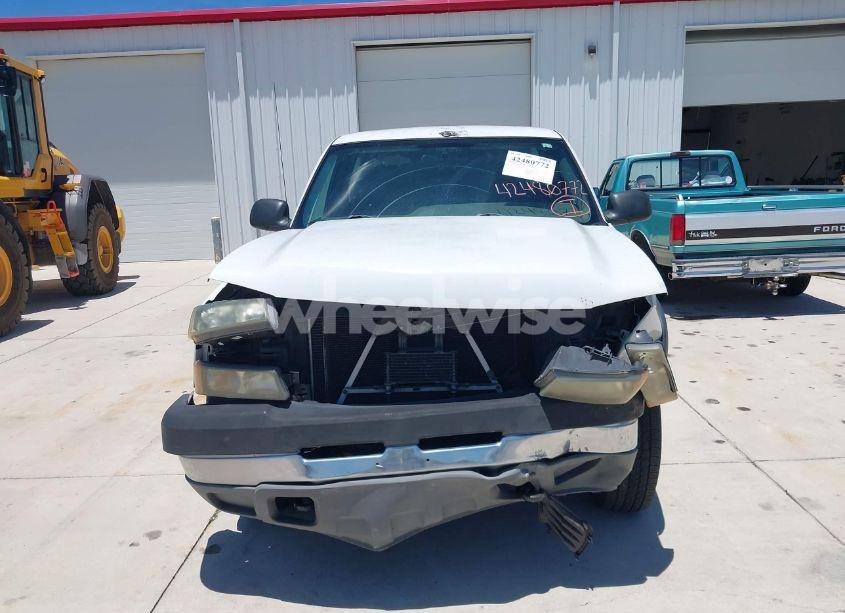 Photo 13 of 2005 Chevrolet Silverado 2500HD WORK TRUCK (VIN 1GCHC24U25E298516)