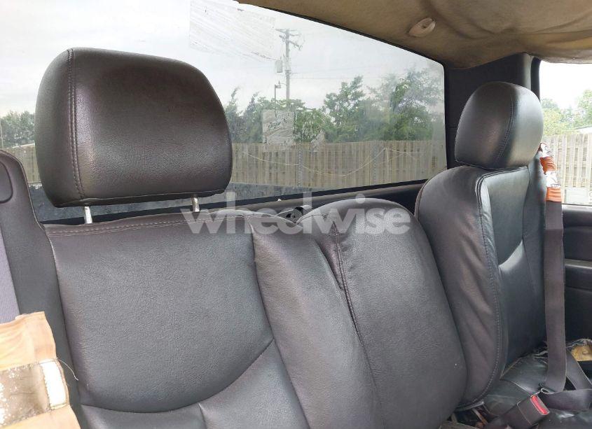 Photo 8 of 2006 Chevrolet Silverado 2500HD WORK TRUCK (VIN 1GCHC24U46E199794)