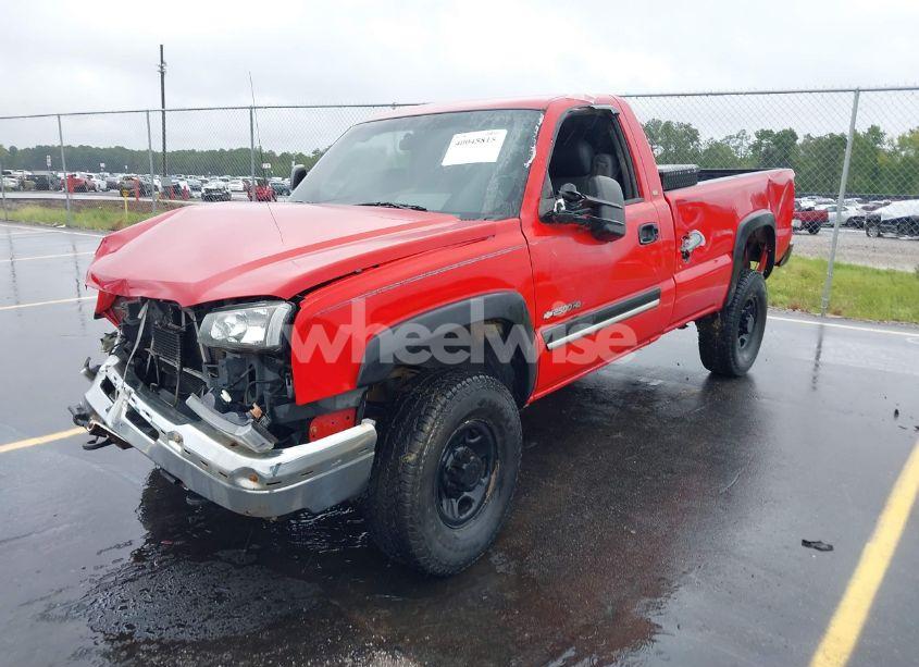 Photo 2 of 2004 Chevrolet Silverado 2500HD (VIN 1GCHC24U54E142498)