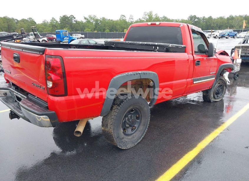 Photo 4 of 2004 Chevrolet Silverado 2500HD (VIN 1GCHC24U54E142498)