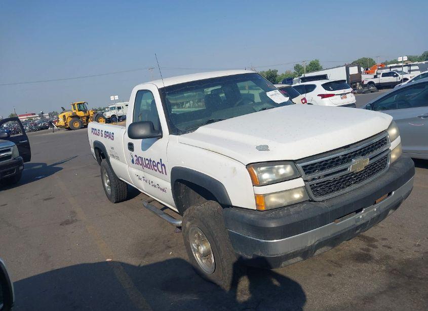 2006 Chevrolet Silverado 2500HD WORK TRUCK (VIN 1GCHC24U56E230647) main photo