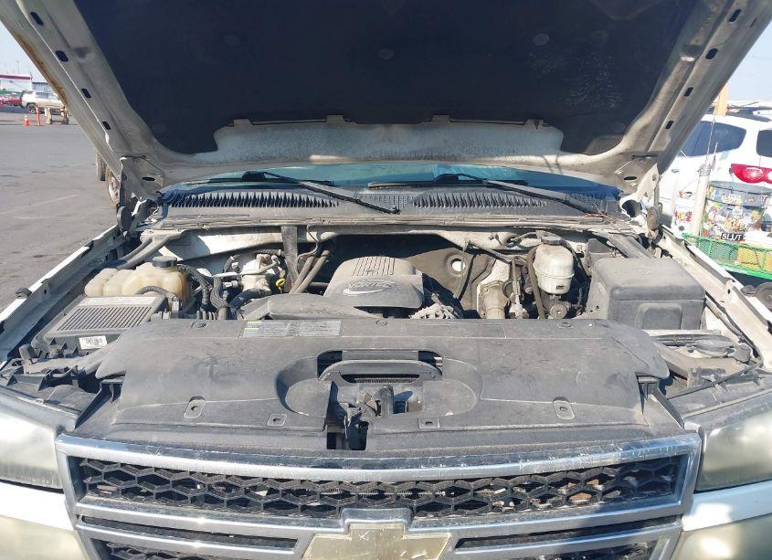 Photo 10 of 2006 Chevrolet Silverado 2500HD WORK TRUCK (VIN 1GCHC24U56E230647)